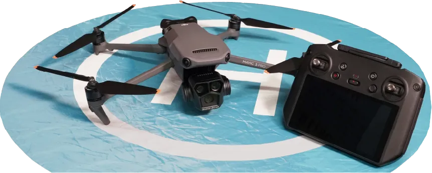 ドローン本体とコントローラー