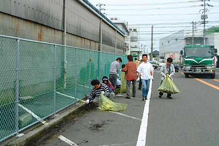 20050210_平成16年度「プチ美化運動」優良事業所表彰